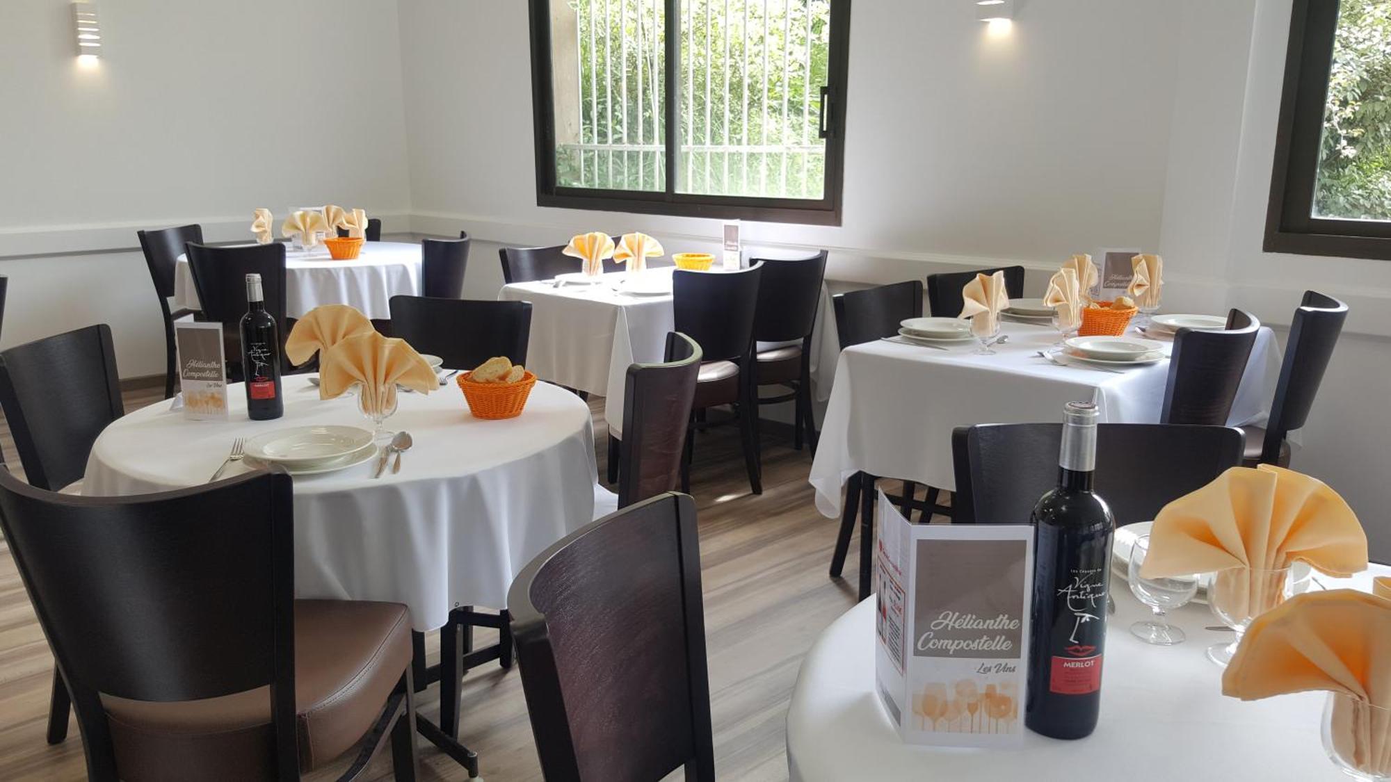 Hotel Compostelle Лурд Екстериор снимка
