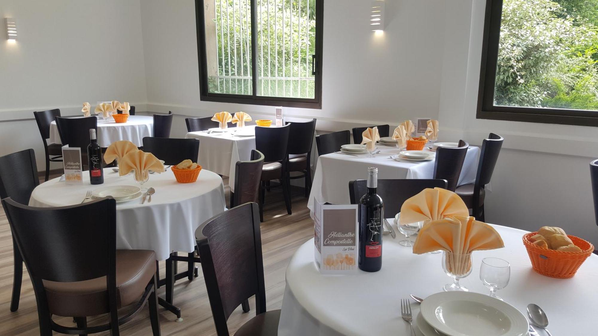 Hotel Compostelle Лурд Екстериор снимка