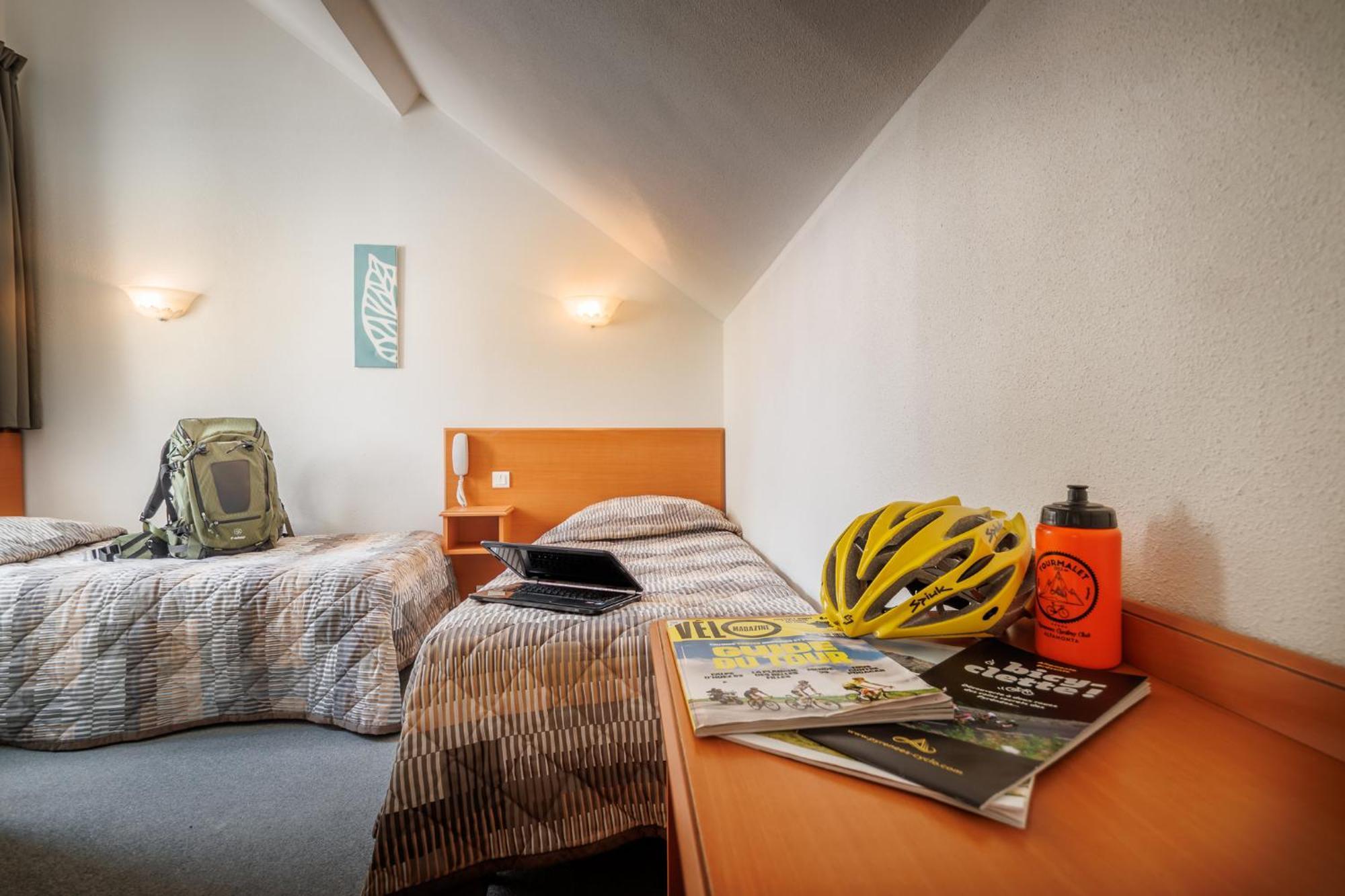 Hotel Compostelle Лурд Екстериор снимка