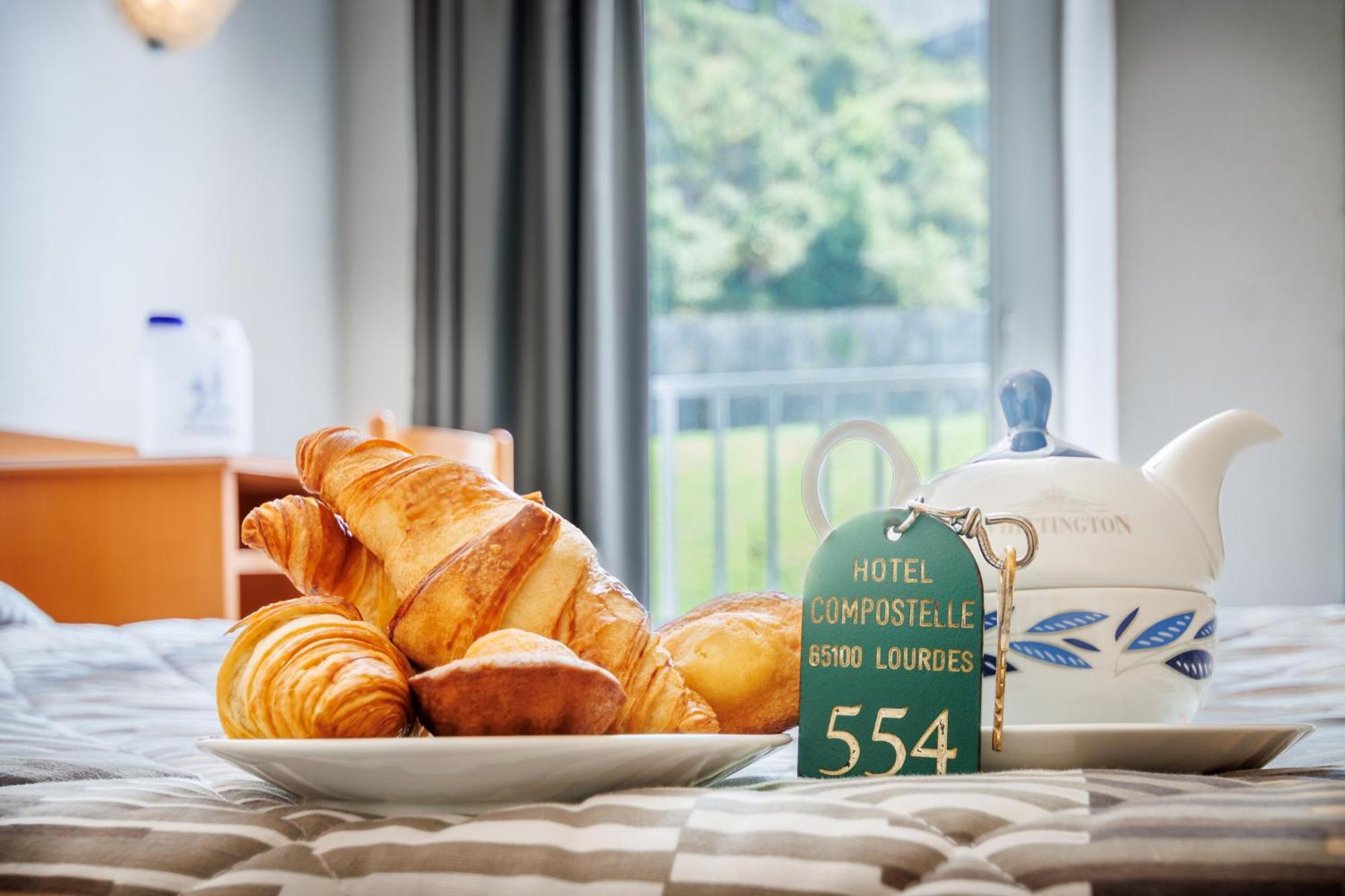 Hotel Compostelle Лурд Екстериор снимка