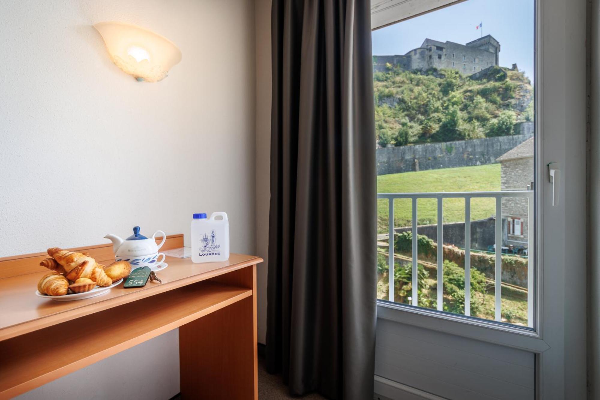 Hotel Compostelle Лурд Екстериор снимка