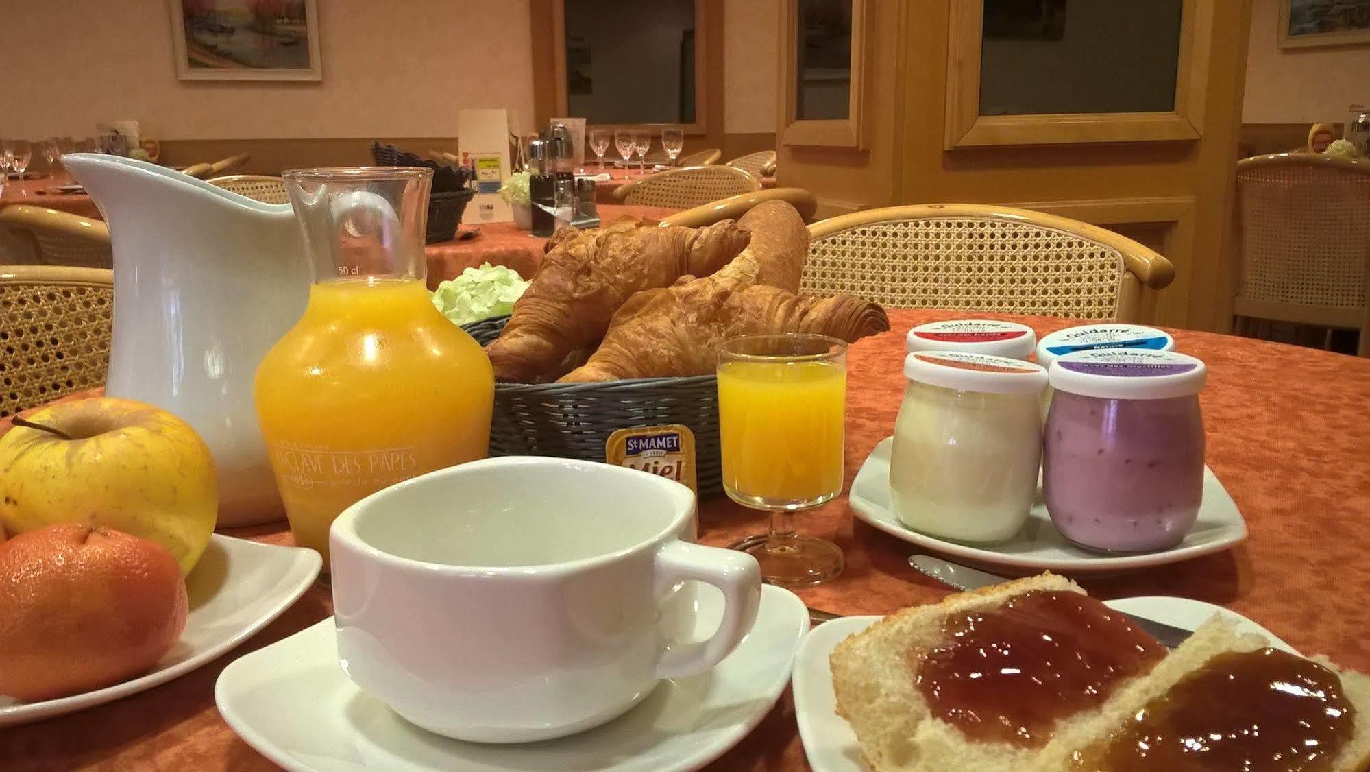 Hotel Compostelle Лурд Екстериор снимка
